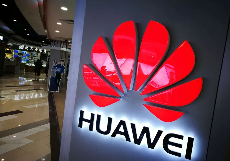 https://www.techspot.com/news/102849-blacklisted-huawei-secretly-funds-million-dollar-college-research.html