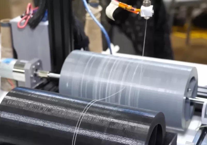 https://www.techspot.com/news/103476-560-machine-weaves-gelatin-based-clothes-you-can.html