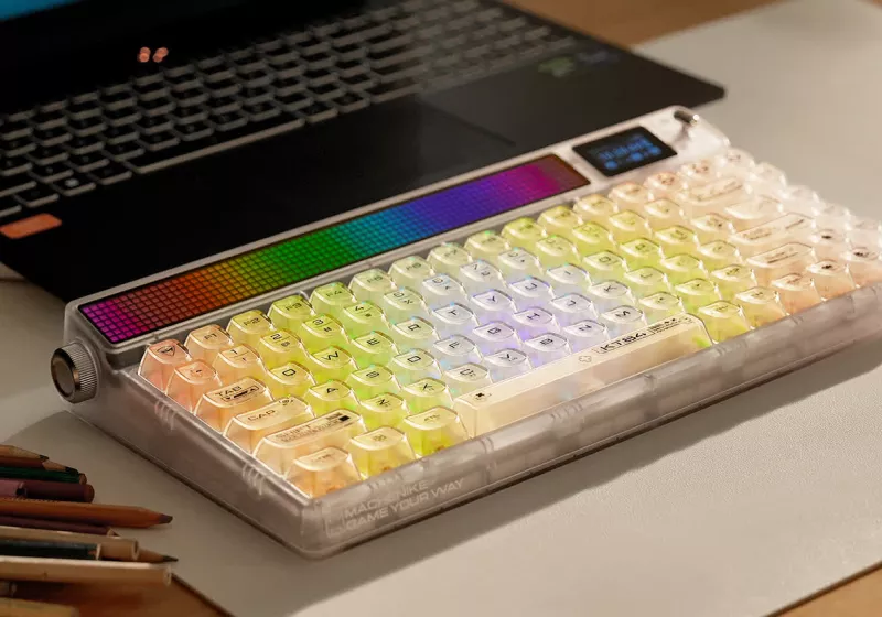 https://www.techspot.com/news/103523-dual-screen-mechanical-keyboard-smashes-kickstarter-goal-14.html