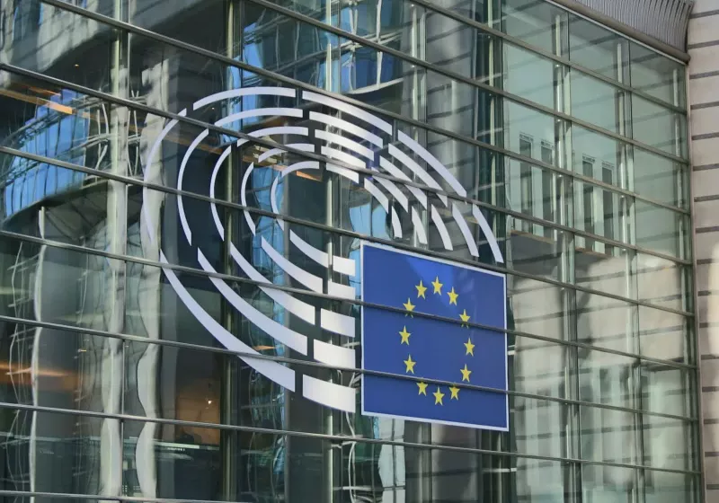 https://www.techspot.com/news/103526-european-commission-finds-apple-violated-dma-threatens-38.html