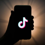 https://www.techspot.com/news/104246-tiktok-pushing-fake-news-alerts-about-taylor-swift.html