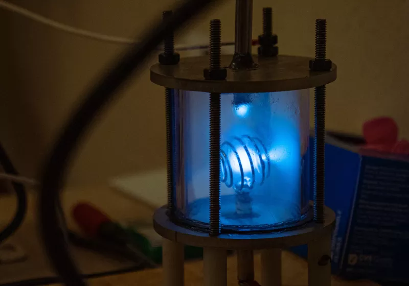 https://www.techspot.com/news/104550-math-student-builds-fusion-reactor-home-help-claude.html